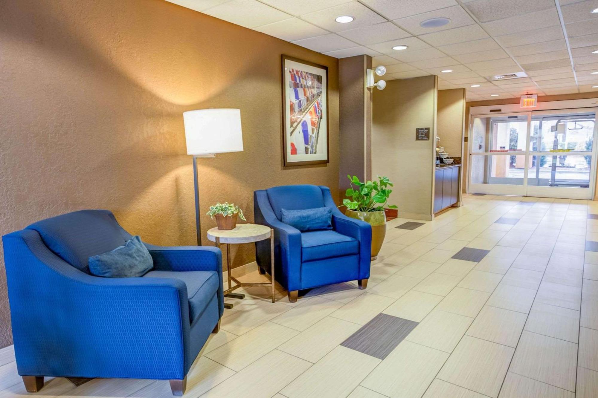 Comfort Suites Concord Mills Εξωτερικό φωτογραφία